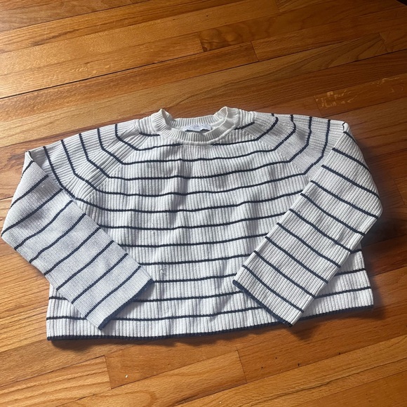 La Ligne Claude Sweater - Picture 2 of 4